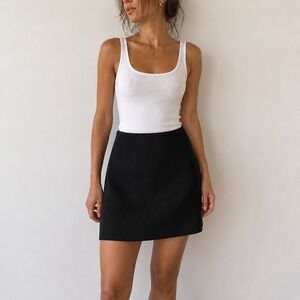 Emanuel Ungaro Black Textured Pleated Mini Skirt Size 10 Minimalist